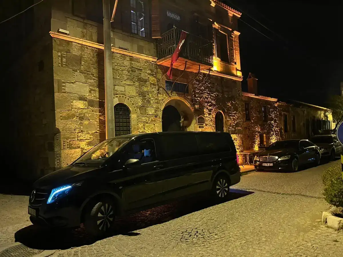 İzmir Havalimanı Manisa Transfer - Mercedes Vito