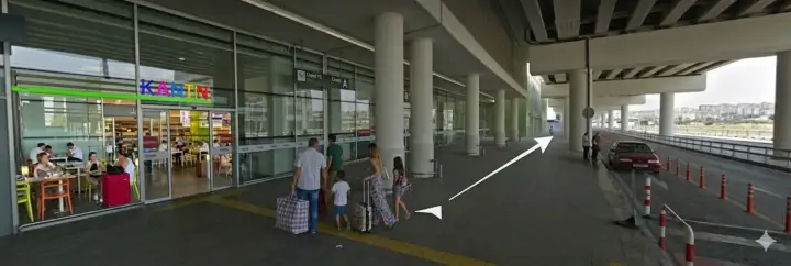 Izmir Airport domestic arrivals, Gate A exit